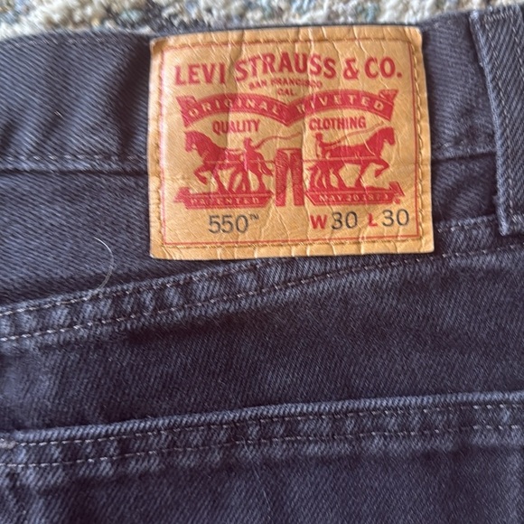 Levi’s 550 relaxed fit jeans black 30/30 tag size fits 28 waist - Picture 3 of 8